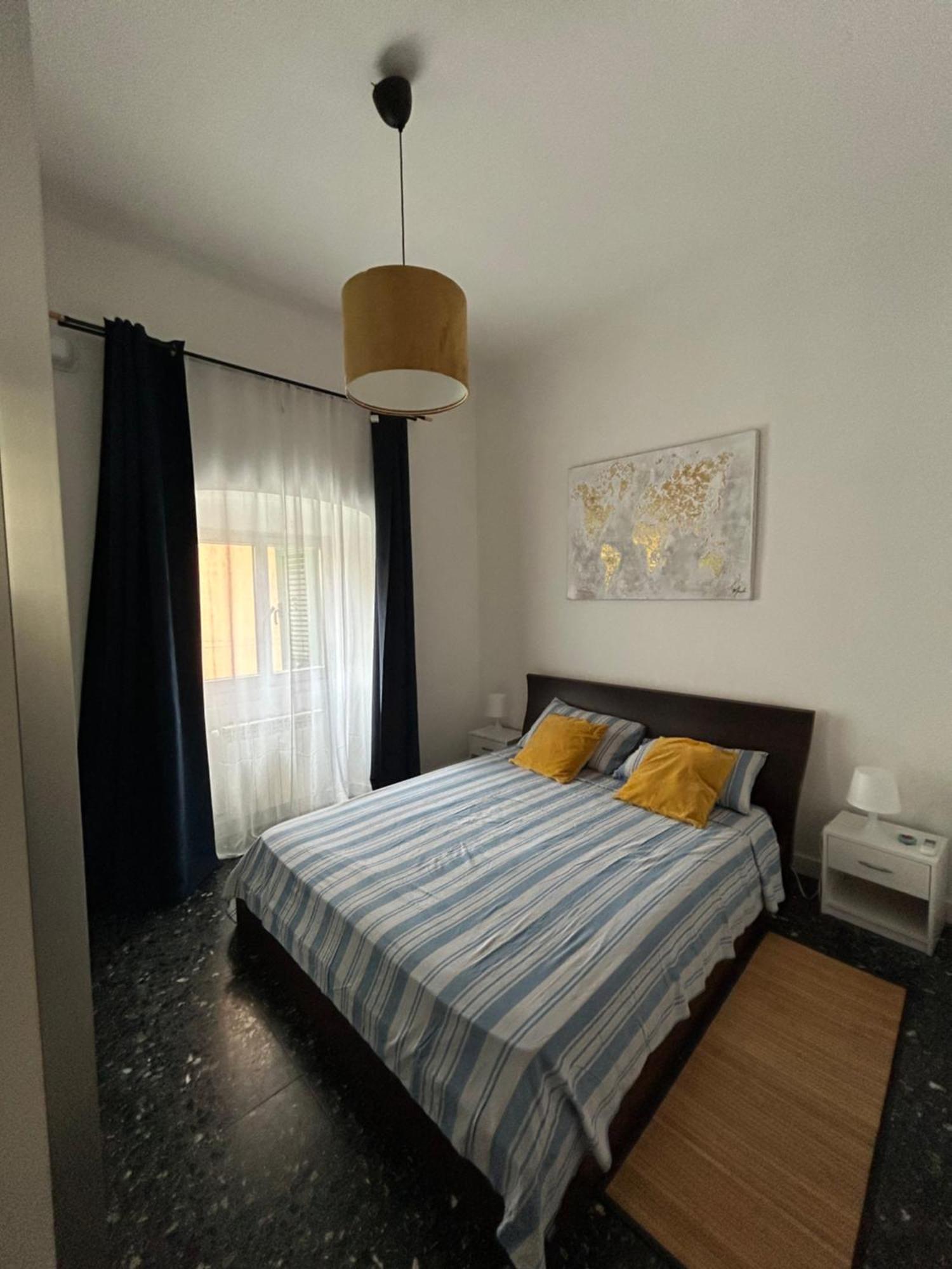 Appartamento Confortevole Genoa Bagian luar foto